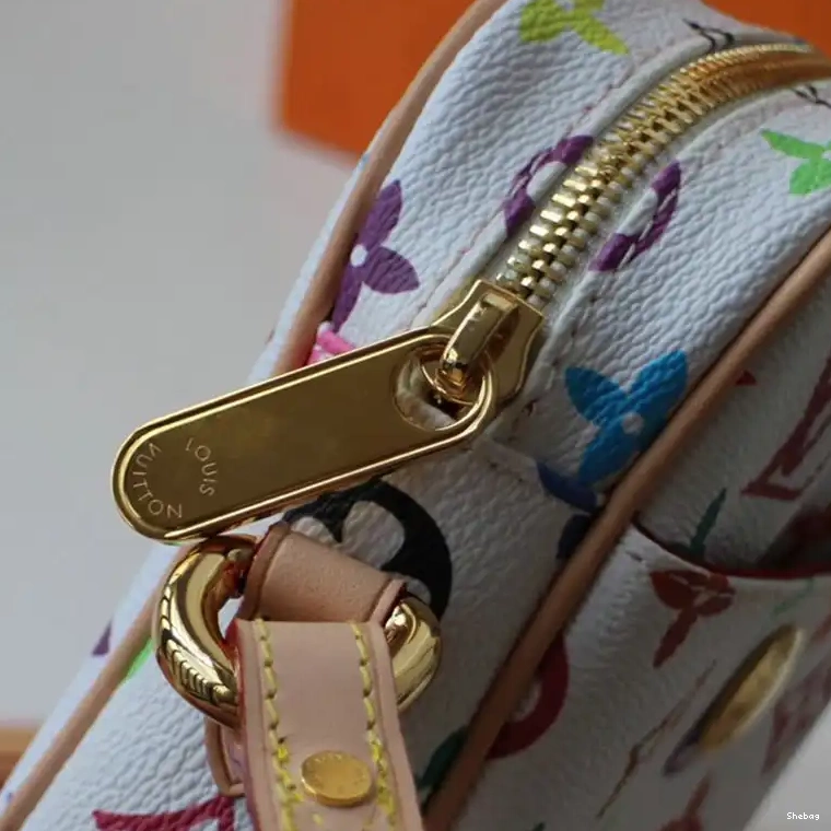 Bags LV 207B570004 0709